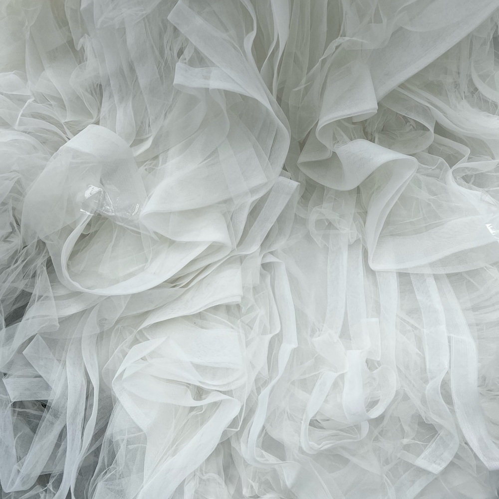 ABSOLUTELY STUNNING Pronovias Off-White Strapless Bridal Mermaid Gown Truffle - Picture 8 of 9